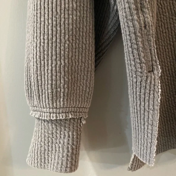 Aerie Sweater/ Sweatshirt Ribbed Raw Hem Side Slit Smoke Grey XS Oversized - Picture 6 of 9